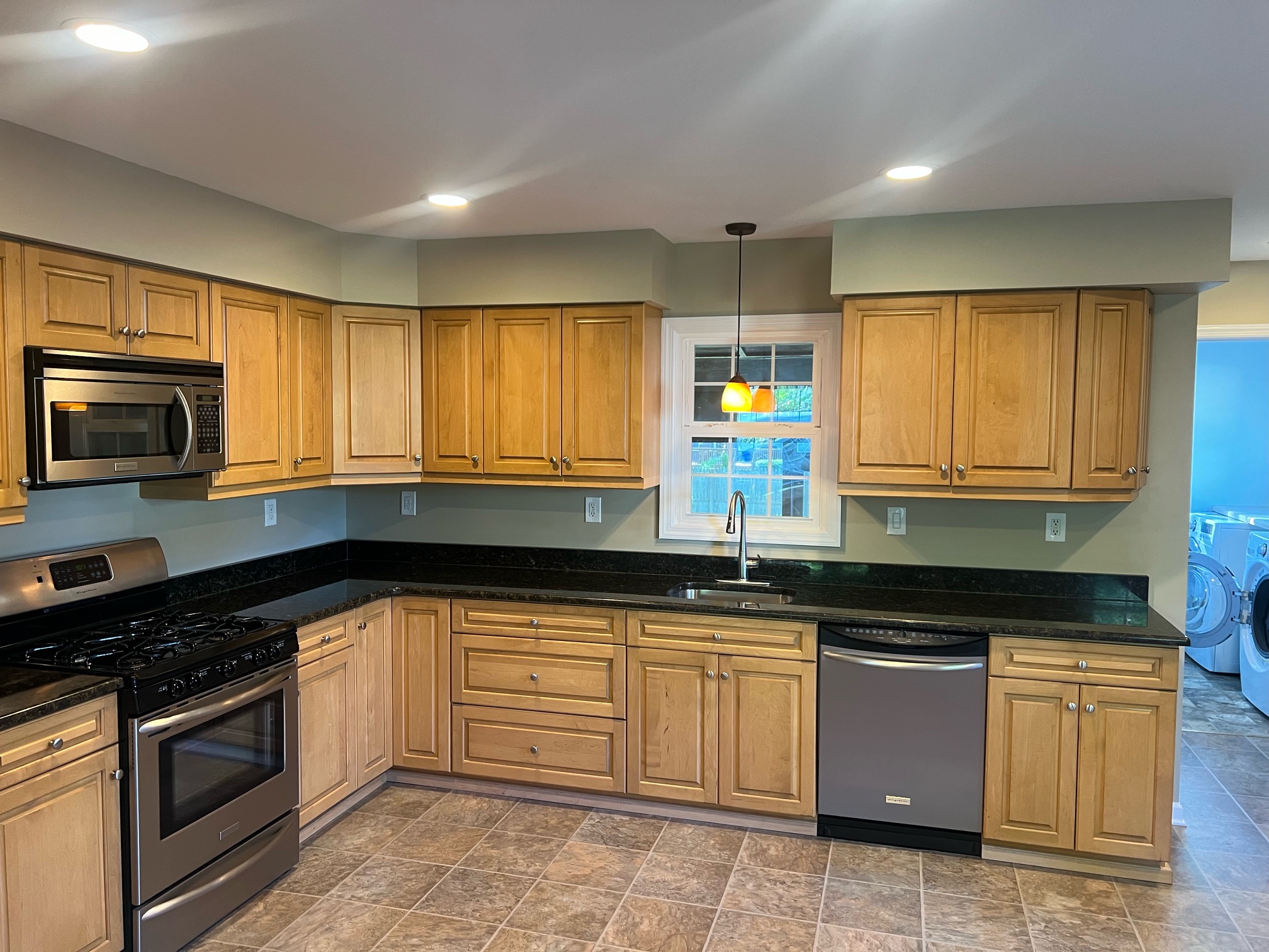 Choosing the Right Edison Kitchen Remodeling Contractor: Why It Matters